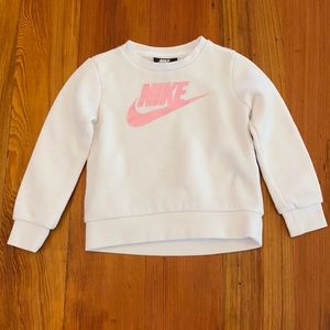 🎀KIDS WHITE NIKE SWEATSHIRT WITH PINK LOGO🎀